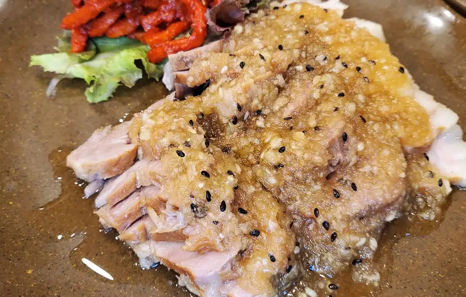 그집보쌈 칼국 메뉴 마늘보쌈 사진
