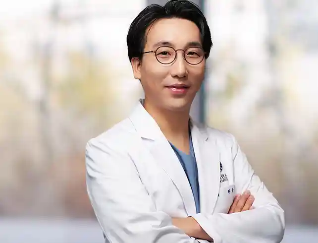 한윤대 교수 사진